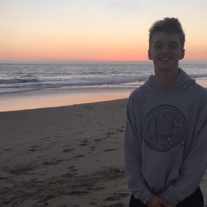 Meet your Posher, Colin